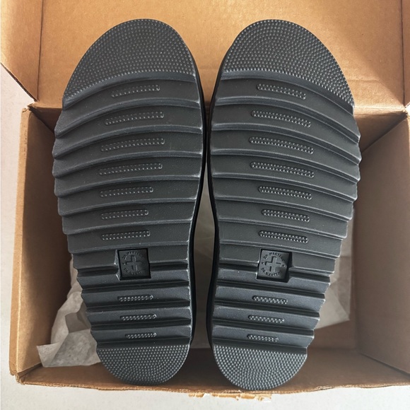 Dr. Martens Terry Sandals - Picture 7 of 7